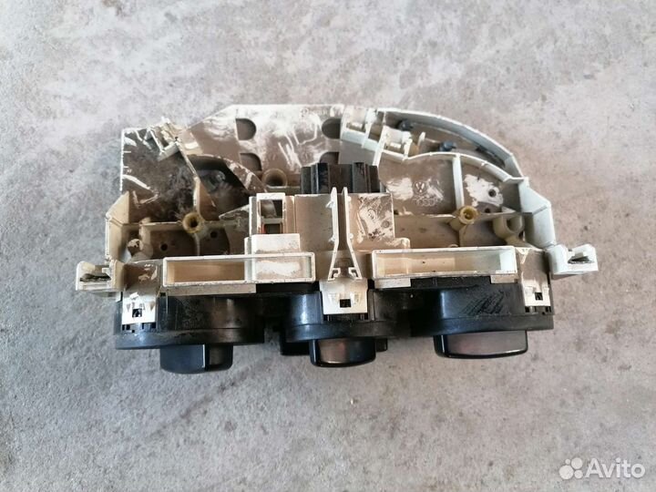 Блок управления печкой Шкода Октавия Тур А4