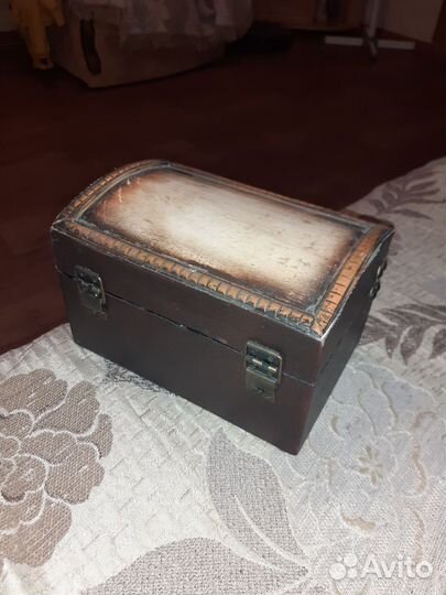 Шкатулка для украшений