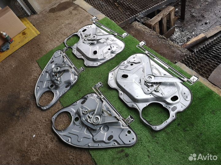 Стеклоподъемник на Ford Kuga 2008-2012 Фокус 2