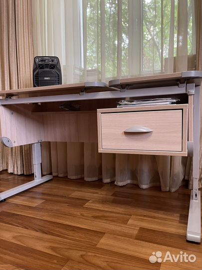 Письменный стол