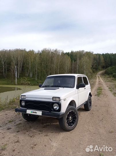 LADA 4x4 (Нива) 1.7 МТ, 2010, 220 000 км