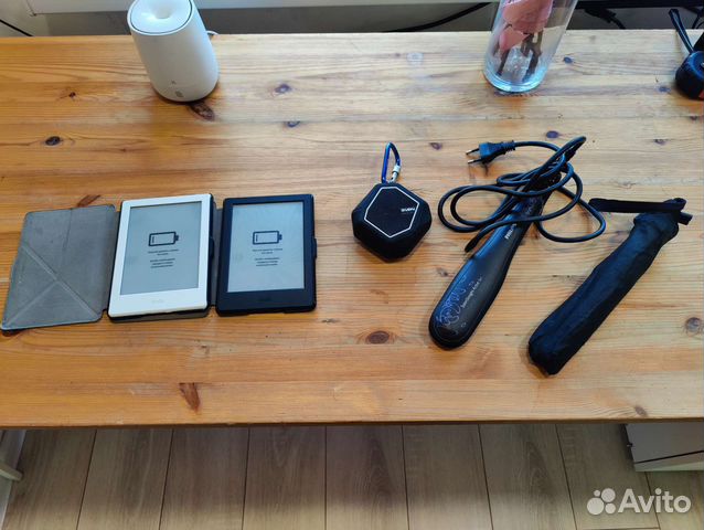 Amazon kindle 4 и bluetooth колонка sven