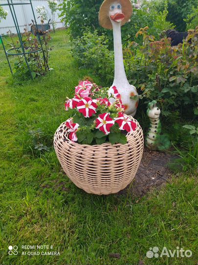 Кашпо для цветов из полиротанга