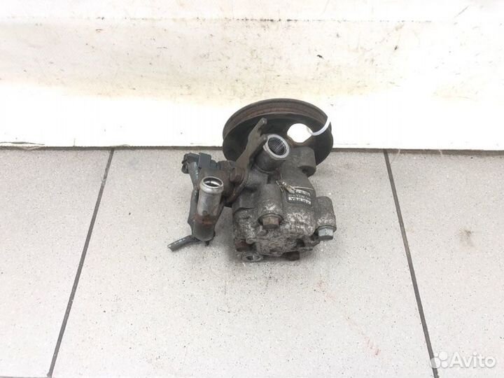 Насос гур Kia Rio хэтчбек 1.4 2010