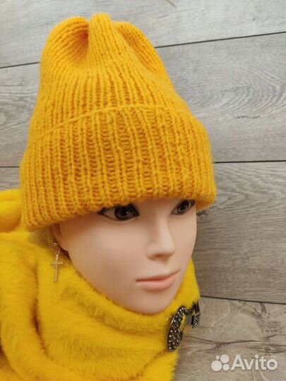 Шапка женская вязаная