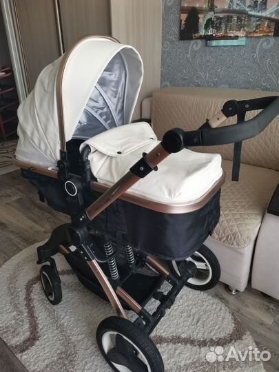 Коляска 3 в 1 с автолюлькой
