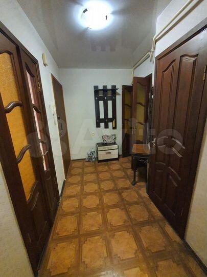 2-к. квартира, 55 м², 1/9 эт.