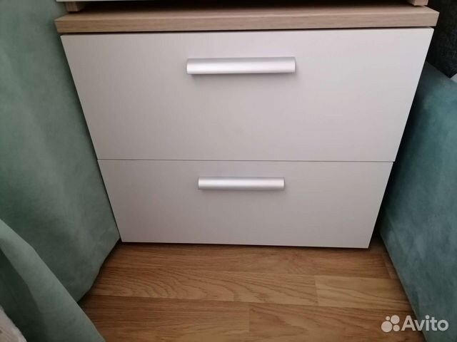 Тумба прикроватная