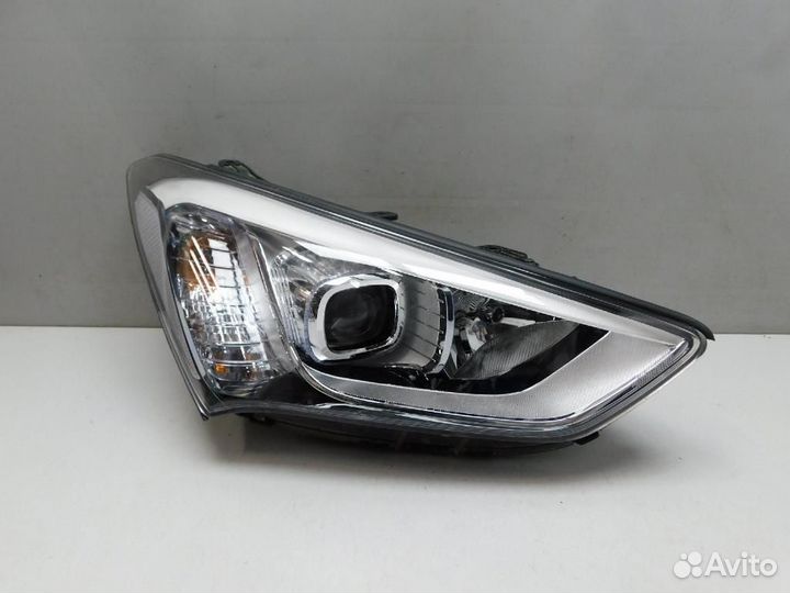 Фара правая Hyundai Grand Santa Fe/Santa Fe