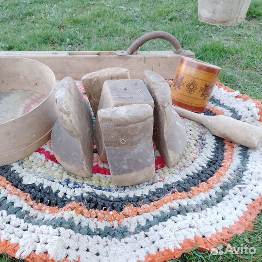 Набор старинных предметов быта