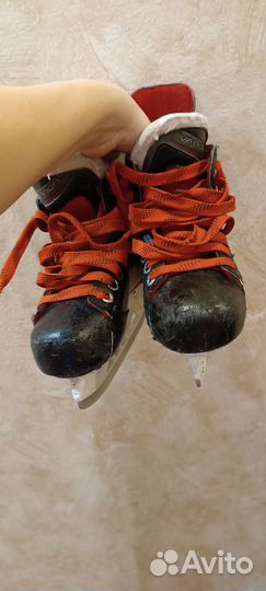 Хоккейные коньки bauer