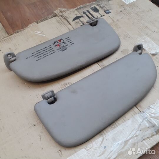 Козырек правый солнцезащитный Пежо 206