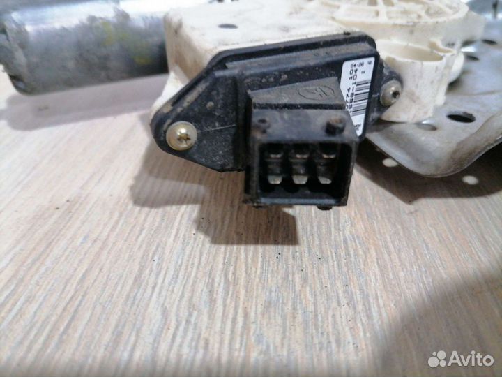 Эсп передний правый Toyota Corolla E120