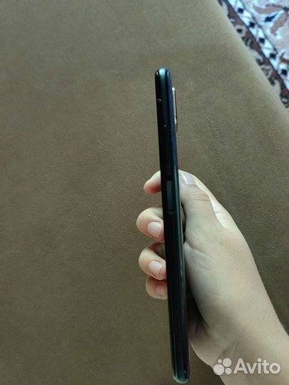 Телефон Huawei p40 lite