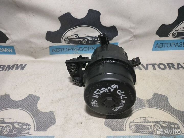 Бачок гур Bmw 3 E90 N52B25 2005