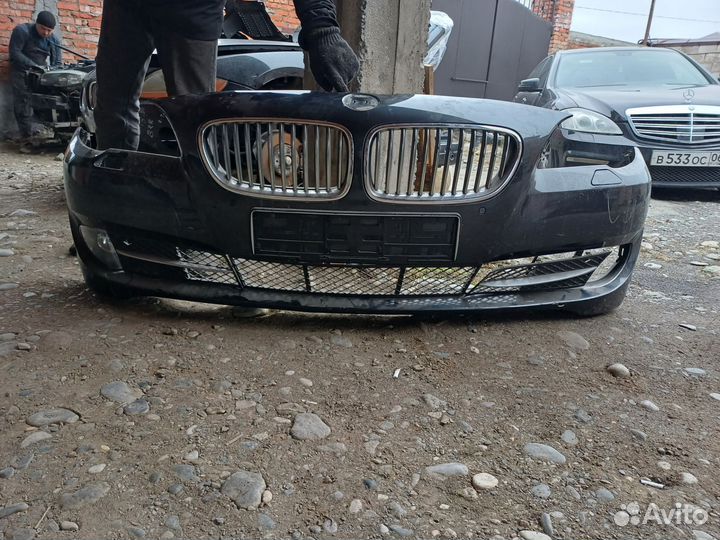 Передний бампер от BMW5F10
