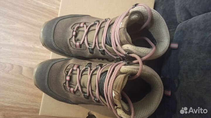 Трекинговые ботинки женские Quechua