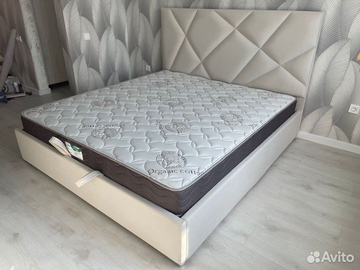 Кровать 160х200 с матрасом