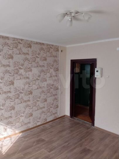 Комната 14 м² в 1-к., 1/5 эт.