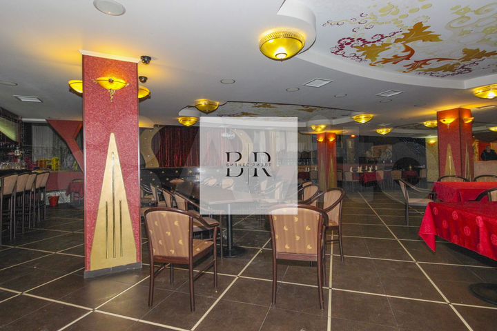 Общепит Ресторан Продажа 1 Линия Отд Вход, 858 м²