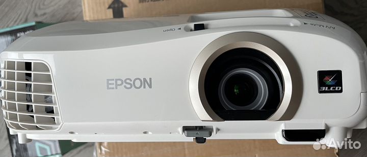 Проектор Epson EH-TW5300