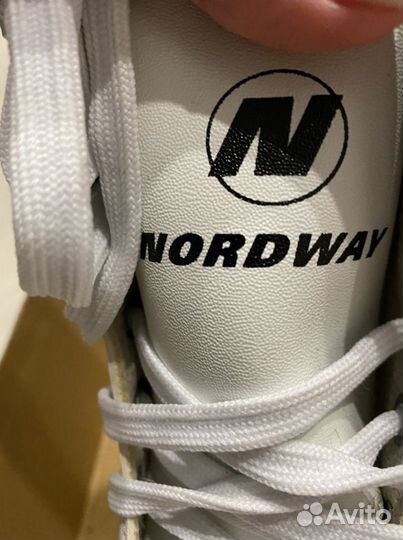 Коньки фигурные женские