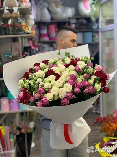 Букет кустовых роз