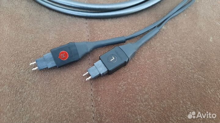 Кабель премиум-класса Silver Dragon Fostex TH-900