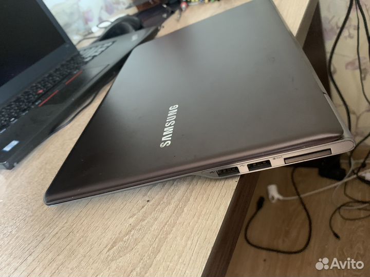 Ультрабук Samsung 13.3