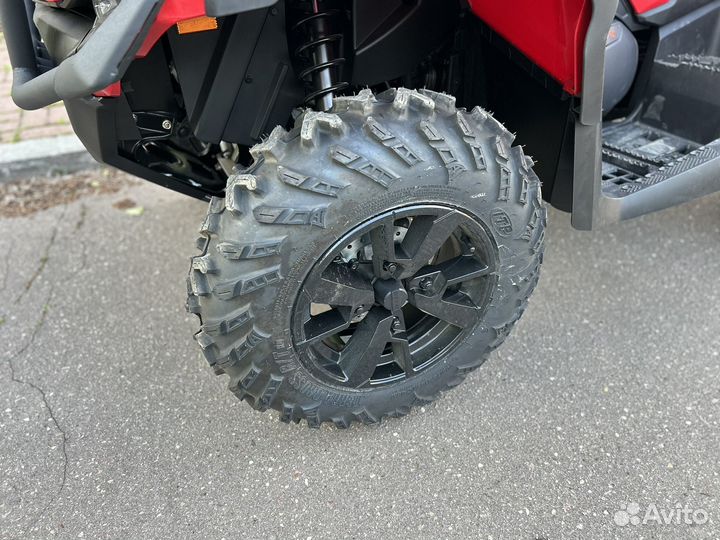 BRP Can-am Outlander max 1000R DPS