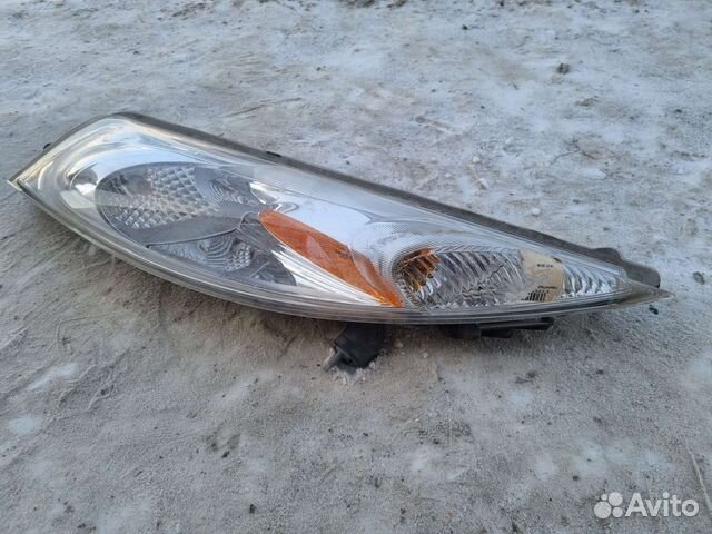 Фара правая поворотник Nissan Juke Жук