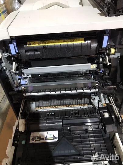 Цветной лазерный принтер hp cp3525dn