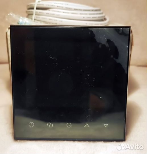 Беспроводный комнатный терморегулятор Beok TGT70