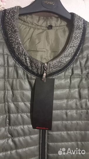 Жилет новый стеганый со стразами размер 56-58
