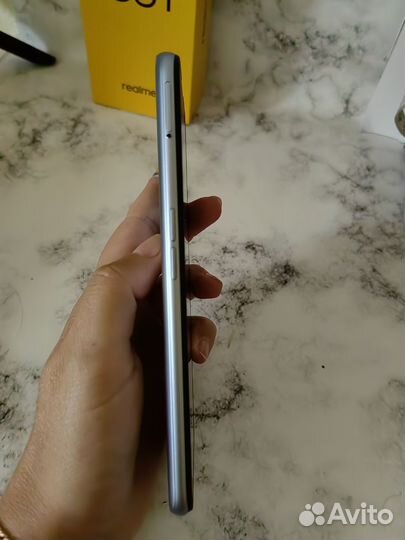 Телефон realme c31