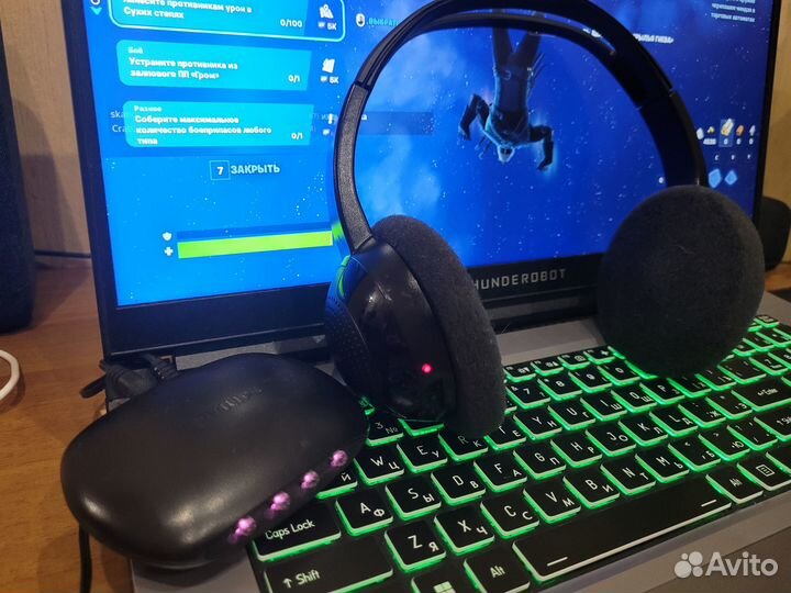 Наушники Philips беспроводные полноразмерные