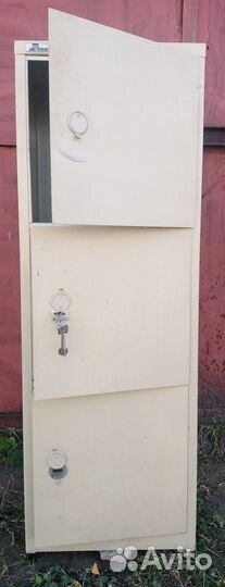 Сейф бухгалтерский или оружейный