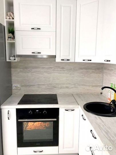 Кухонный гарнитур угловой