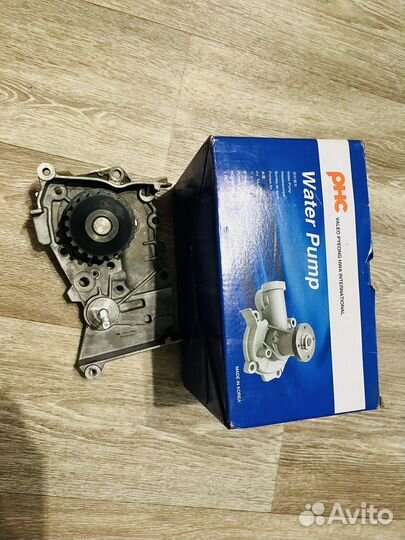 Помпа на renault logan
