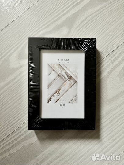 Рамки для картин и фото