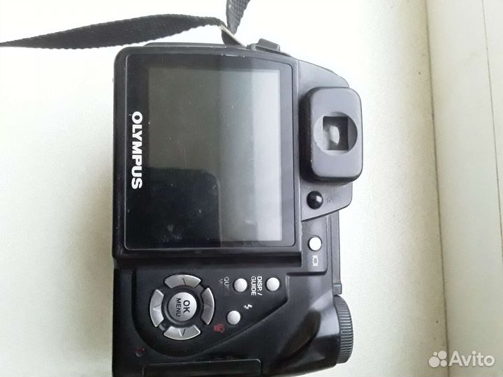 Зеркальный фотоаппарат