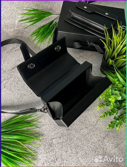 Мужская сумка из кожи через плечо