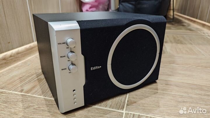 Сабвуфер Edifier R451