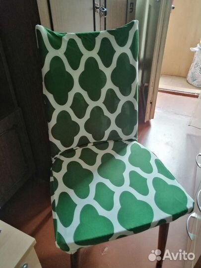 Чехлы на стулья со спинкой зелёные с белым