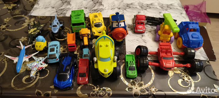 Машинки игрушки робокар