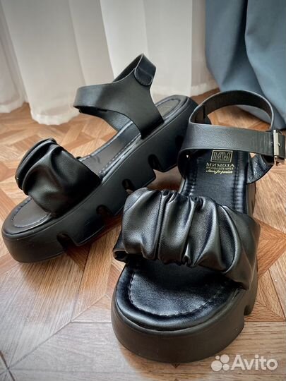 Сандалии женские 40 размер бу
