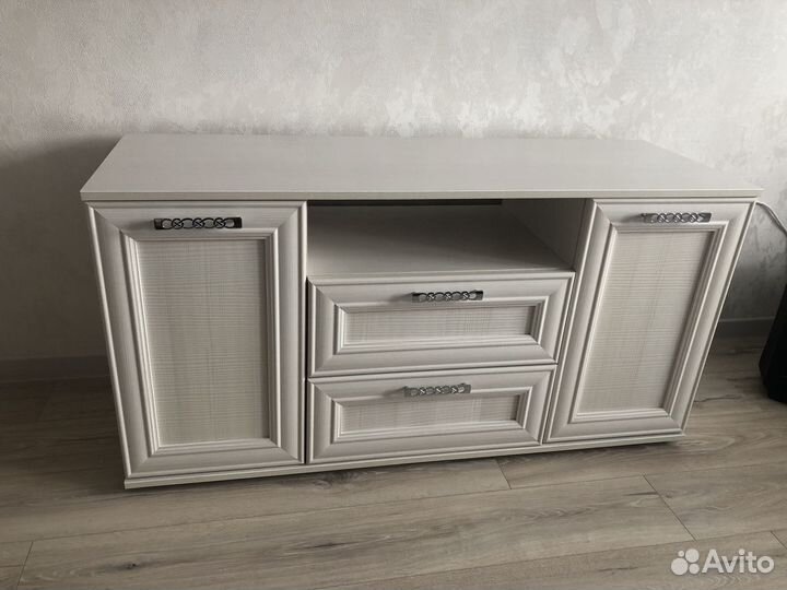 Тумба под тв