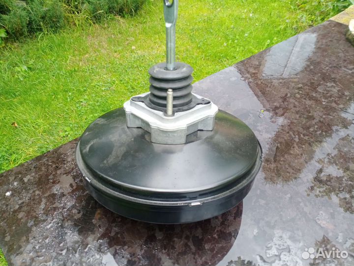 Вакуумный усилитель тормозов