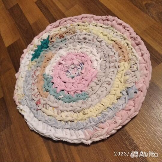 Коврик блинчиком из бывшей одёжки