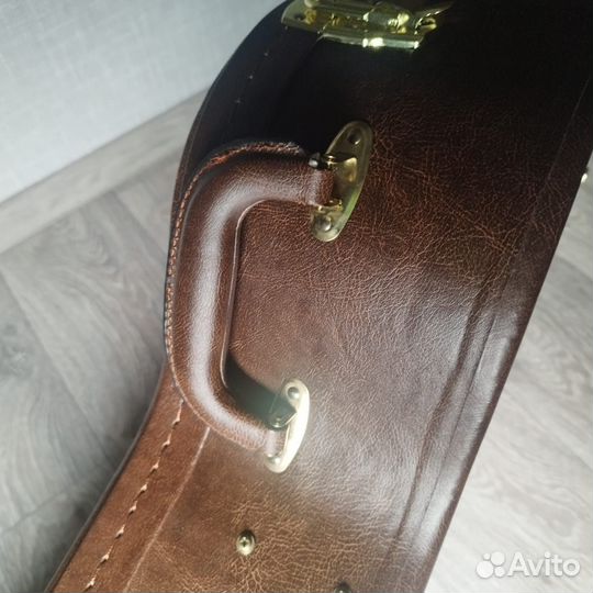 Кейс Gibson для гитары